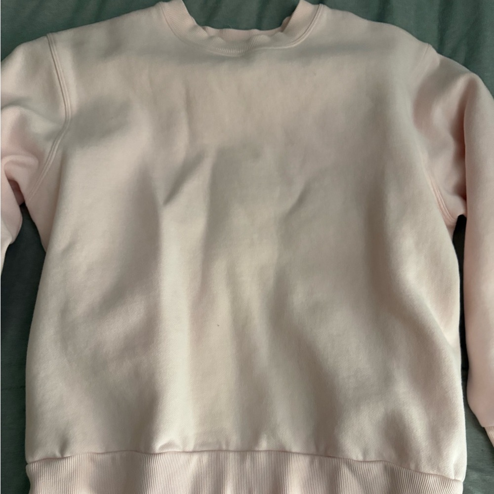 Lululemon sweatshirt